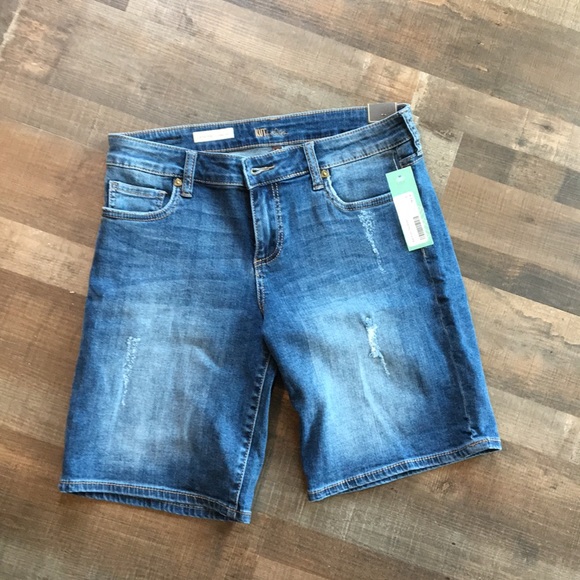 Tags still on boyfriend shorts - Picture 1 of 2